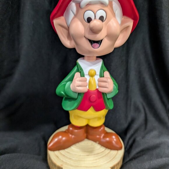 Ernie Keebler Elf Bobblehead with Crayon Sharpener Base - Picture 2 of 5